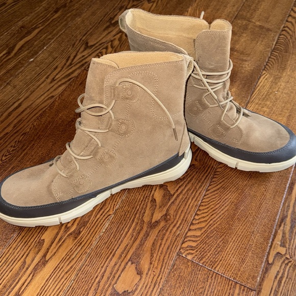 Sorel Explorer Boot - Picture 2 of 3